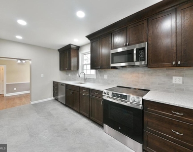 6166 Mechanicsville Road - Photo Thumbnail 2