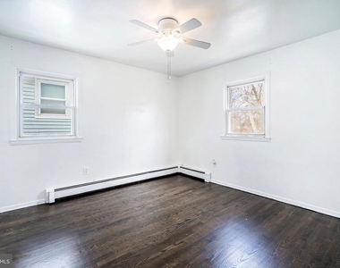 511 Jackson Avenue - Photo Thumbnail 24