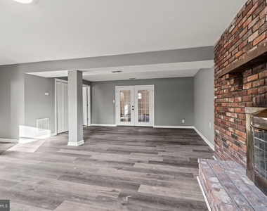 2344 Fernwood Avenue - Photo Thumbnail 26