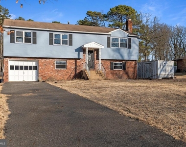 2344 Fernwood Avenue - Photo Thumbnail 32