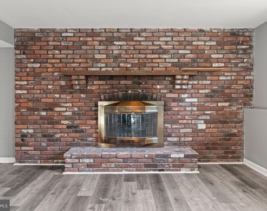 2344 Fernwood Avenue - Photo Thumbnail 25