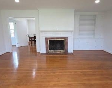1319 The Terrace - Photo Thumbnail 4