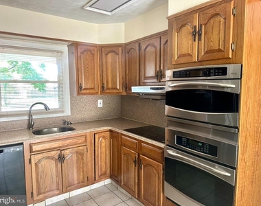 4015 William Lane - Photo Thumbnail 11