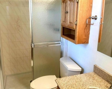 4015 William Lane - Photo Thumbnail 5