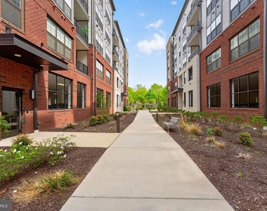102 Saint Ives Place - Photo Thumbnail 30