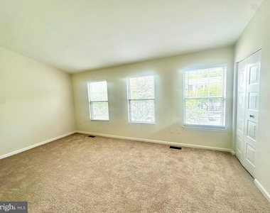 14510 London Lane - Photo Thumbnail 11