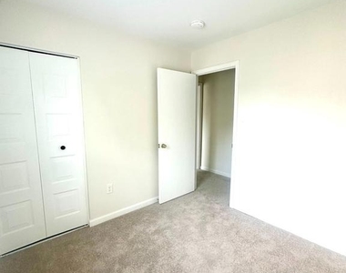 14510 London Lane - Photo Thumbnail 18