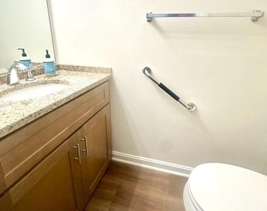 14510 London Lane - Photo Thumbnail 2