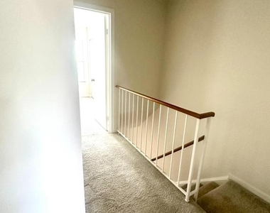 14510 London Lane - Photo Thumbnail 9
