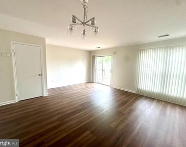 14510 London Lane - Photo Thumbnail 8