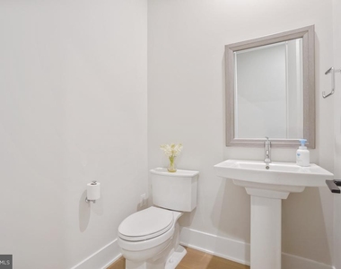 12321 Potomac Hunt Road - Photo Thumbnail 5