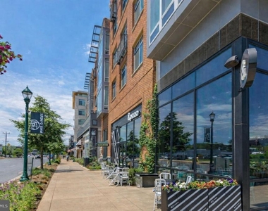 11710 Old Georgetown - Photo Thumbnail 18