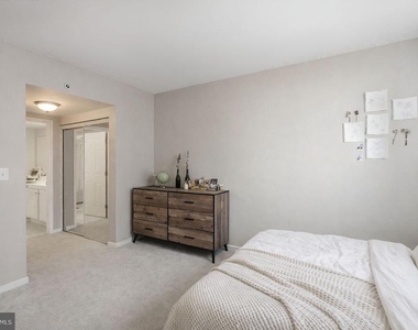 11710 Old Georgetown - Photo Thumbnail 5