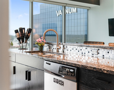 335 Bridge Street Nw - Photo Thumbnail 5