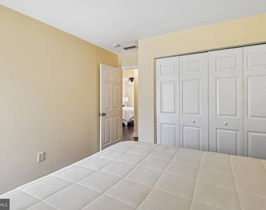 10543 Tolling Clock Way - Photo Thumbnail 29