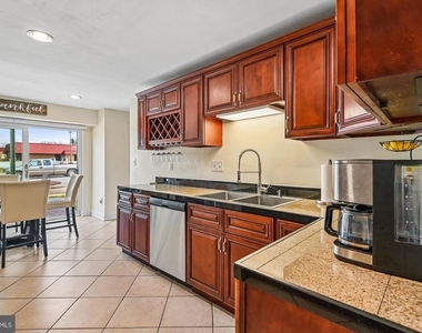 10543 Tolling Clock Way - Photo Thumbnail 11