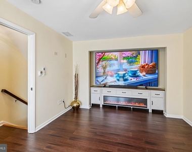10543 Tolling Clock Way - Photo Thumbnail 35