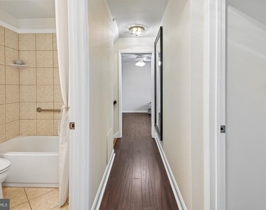 10543 Tolling Clock Way - Photo Thumbnail 19
