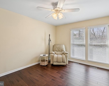 10543 Tolling Clock Way - Photo Thumbnail 34