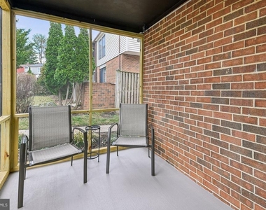 10543 Tolling Clock Way - Photo Thumbnail 3