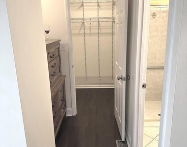 10543 Tolling Clock Way - Photo Thumbnail 23