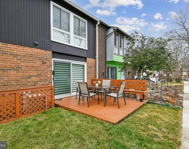 10543 Tolling Clock Way - Photo Thumbnail 2