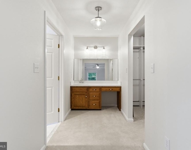 6040 Southgate Farm Road - Photo Thumbnail 59