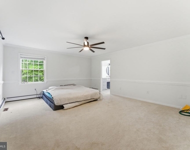 6040 Southgate Farm Road - Photo Thumbnail 37