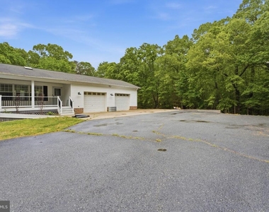 6040 Southgate Farm Road - Photo Thumbnail 75