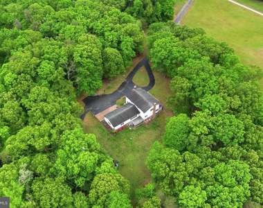 6040 Southgate Farm Road - Photo Thumbnail 97
