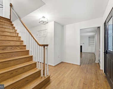 6040 Southgate Farm Road - Photo Thumbnail 12