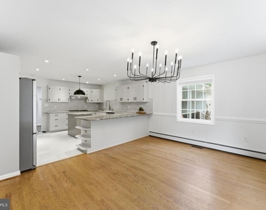 6040 Southgate Farm Road - Photo Thumbnail 19