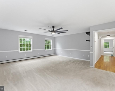 6040 Southgate Farm Road - Photo Thumbnail 45