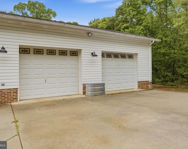 6040 Southgate Farm Road - Photo Thumbnail 76