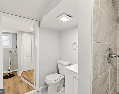 29 Elm Avenue W - Photo Thumbnail 15