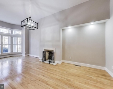 2312 Eutaw Place - Photo Thumbnail 8