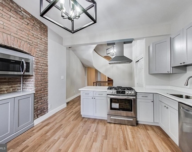 2312 Eutaw Place - Photo Thumbnail 11