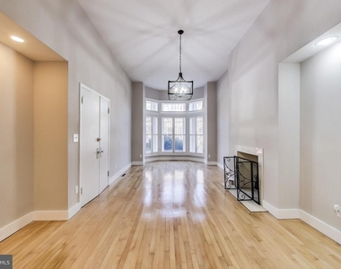 2312 Eutaw Place - Photo Thumbnail 6