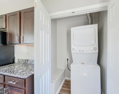 4010 Fernhill Avenue - Photo Thumbnail 13