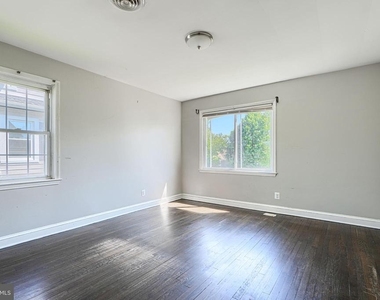 4010 Fernhill Avenue - Photo Thumbnail 8