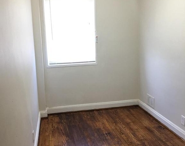 1216 N Augusta Avenue - Photo Thumbnail 6