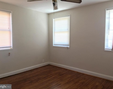 1216 N Augusta Avenue - Photo Thumbnail 4