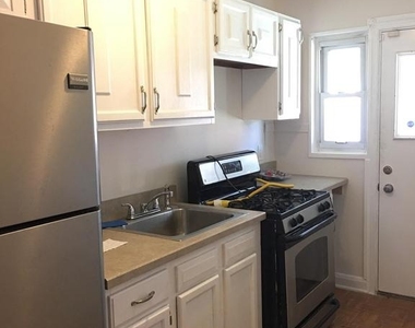 1216 N Augusta Avenue - Photo Thumbnail 3
