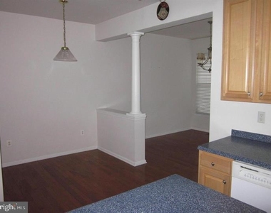 635 Baystone Court - Photo Thumbnail 5