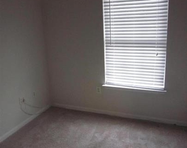 635 Baystone Court - Photo Thumbnail 14