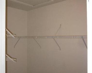 635 Baystone Court - Photo Thumbnail 16