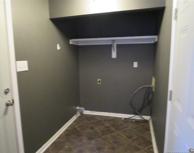 5660 Bauer Street - Photo Thumbnail 7