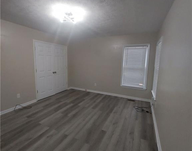 1644 Sweetgum Circle - Photo Thumbnail 5
