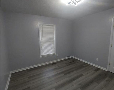 1644 Sweetgum Circle - Photo Thumbnail 2