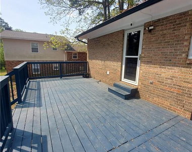 1644 Sweetgum Circle - Photo Thumbnail 2